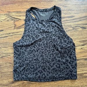 Athleta gray leopard shanti top small